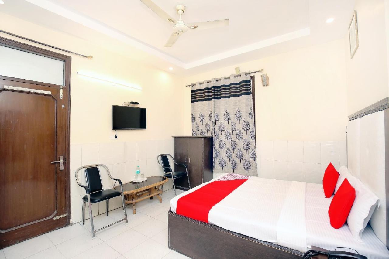 Oyo 2530 Surya Palace Chandīgarh Eksteriør billede