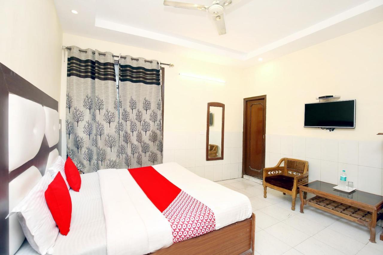 Oyo 2530 Surya Palace Chandīgarh Eksteriør billede