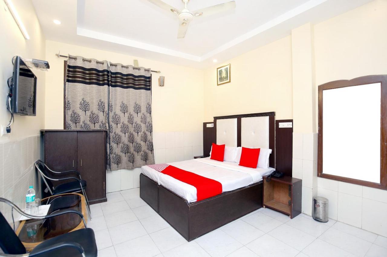 Oyo 2530 Surya Palace Chandīgarh Eksteriør billede