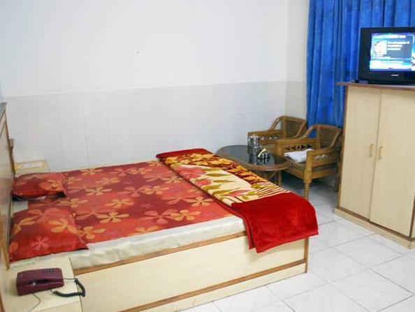 Oyo 2530 Surya Palace Chandīgarh Eksteriør billede